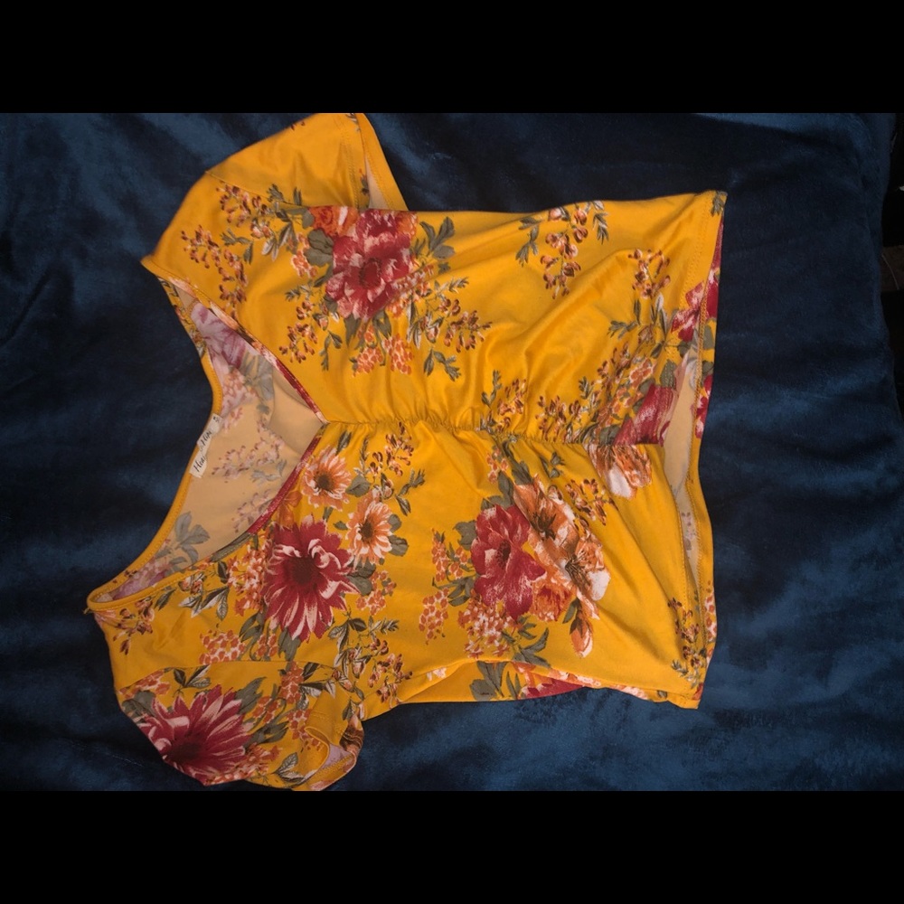 Yellow Girly Floral Crop Top!